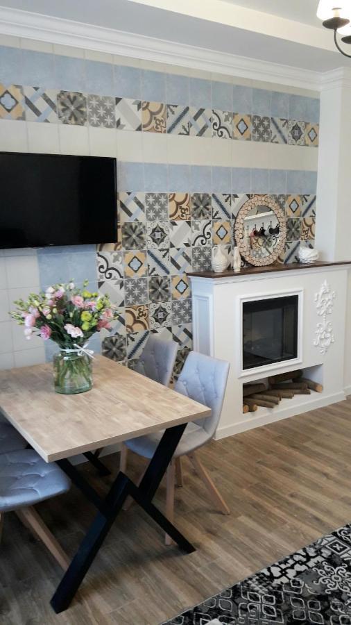 2 Bdr Apartment Near Gorky Park, Center คาร์คิฟ ภายนอก รูปภาพ